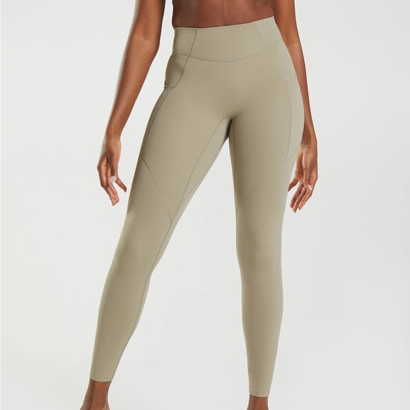 Whitney Simmons x Gymshark Everyday Pocket Leggings - Picture 3 of 7